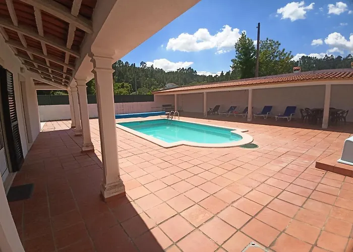 La Nara Ferreira do Zêzere